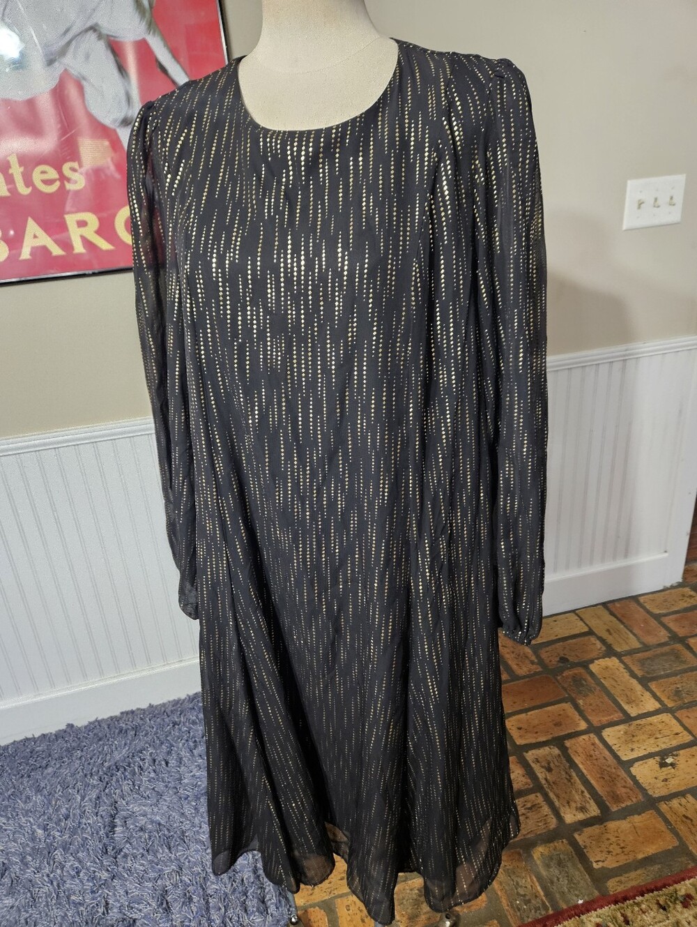 Maia Black And Gold Metallic Dress Sizes 14